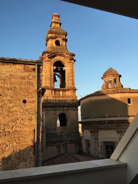パレルモAttico Palazzo San Matteoアパートメント エクステリア 写真